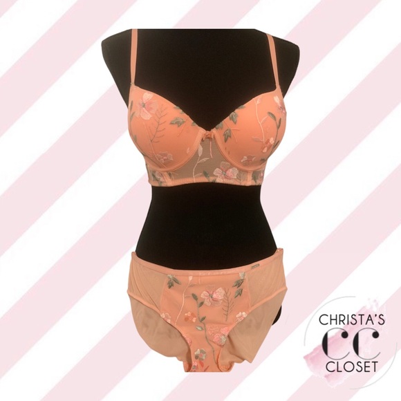 Peach Coloured Push-Up BRA & PANTY SET - Picture 1 of 10